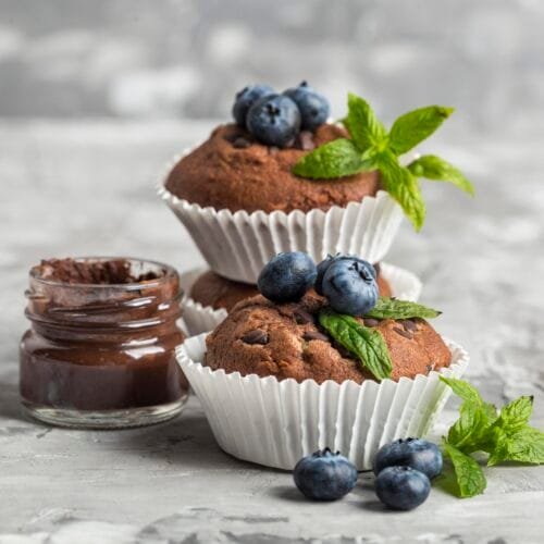 delicious-muffins-with-chocolate-fruit