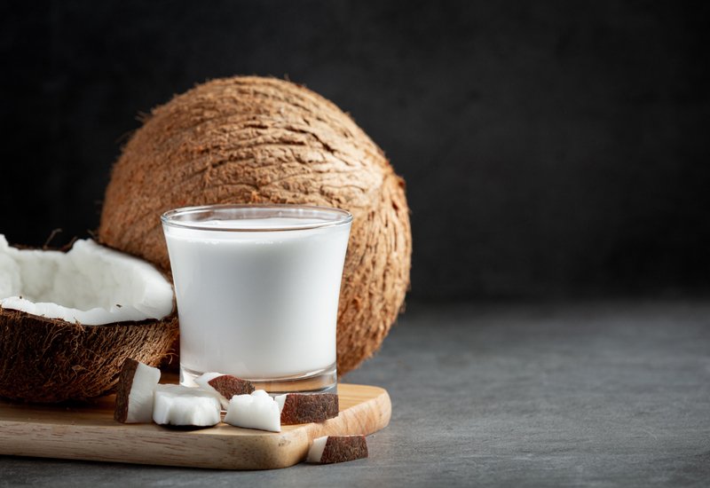 Usos y beneficios de la leche de coco en la alimentación equilibrada